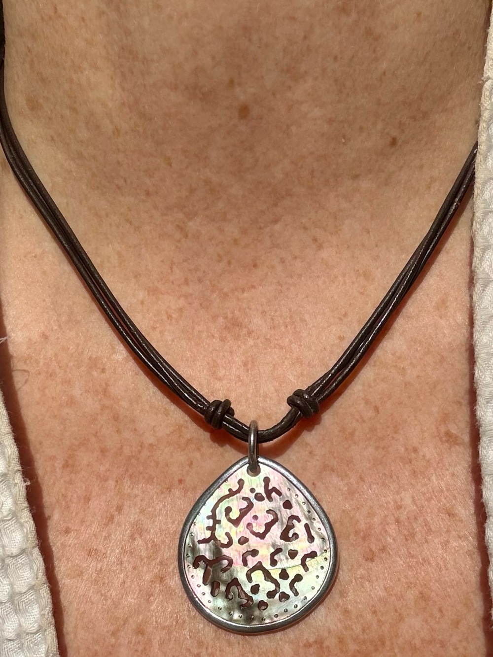 SILPADA Sterling Silver CARVED BLACK LIP SHELL Brown Leather Necklace~#N1446 18”